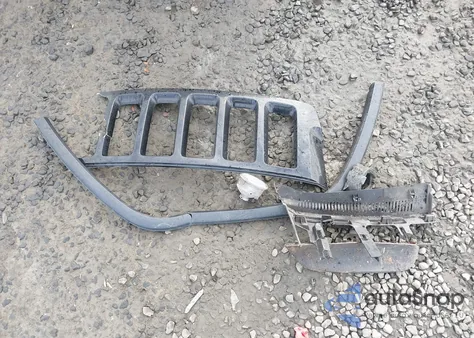 2012 Jeep Grand Cherokee Laredo z USA, uszkodzony, nr VIN 1C4RJFAG9CC351978